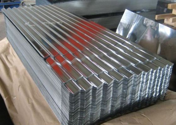JIS G3302 SGCC Folha de telhado galvanizada ondulada com revestimento de zinco de 275 g/m2
