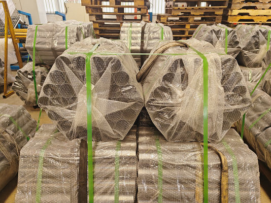 comprar Empilhadeira de aço pré-pintada com espessura de revestimento traseiro de 5 7 μm e largura de 700 1250 mm para aplicações industriais online manufacture