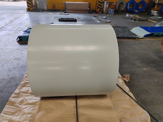 comprar 700×1250mm bobina de aço pré-pintada com revestimento de zinco de 30×275g/m2 e revestimento superior de 10×25μm para aplicações de telhados e painéis de parede online manufacture