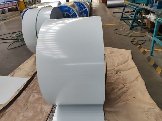 comprar 700×1250 mm bobina de aço pré-pintada com revestimento de zinco de 30×275 g/m2 e peso da bobina de 3×8 MT para cobertura e aplicações industriais online manufacture